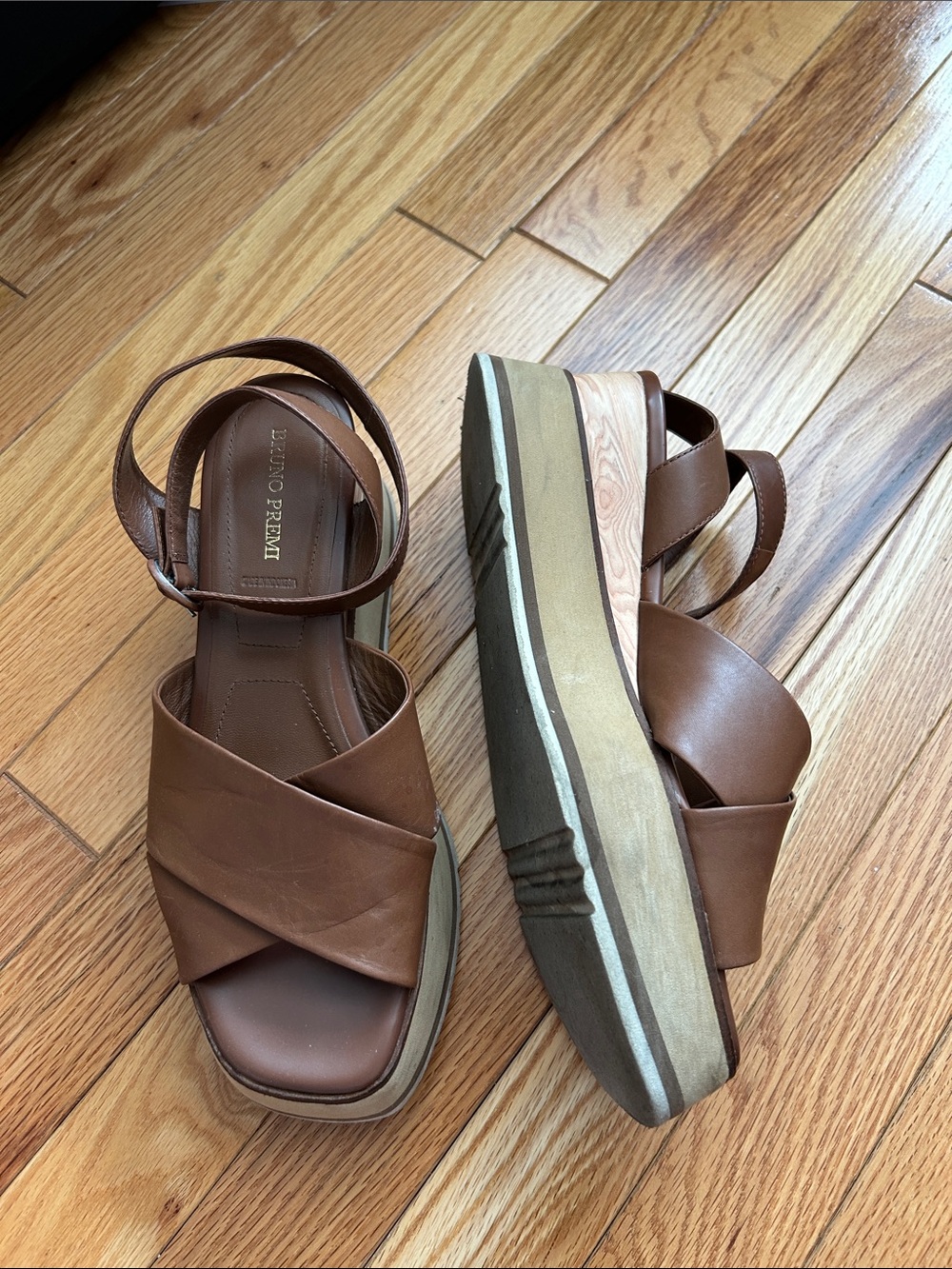 Bruno Premi sandals 🍓